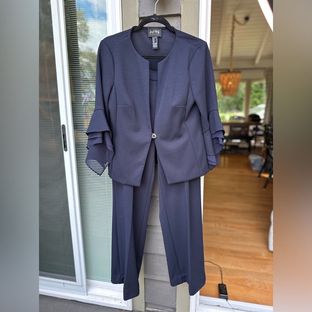 Joseph Ribkoff Signature Navy Blue Ruffle Sleeve Blazer Pantsuit Set Size 12